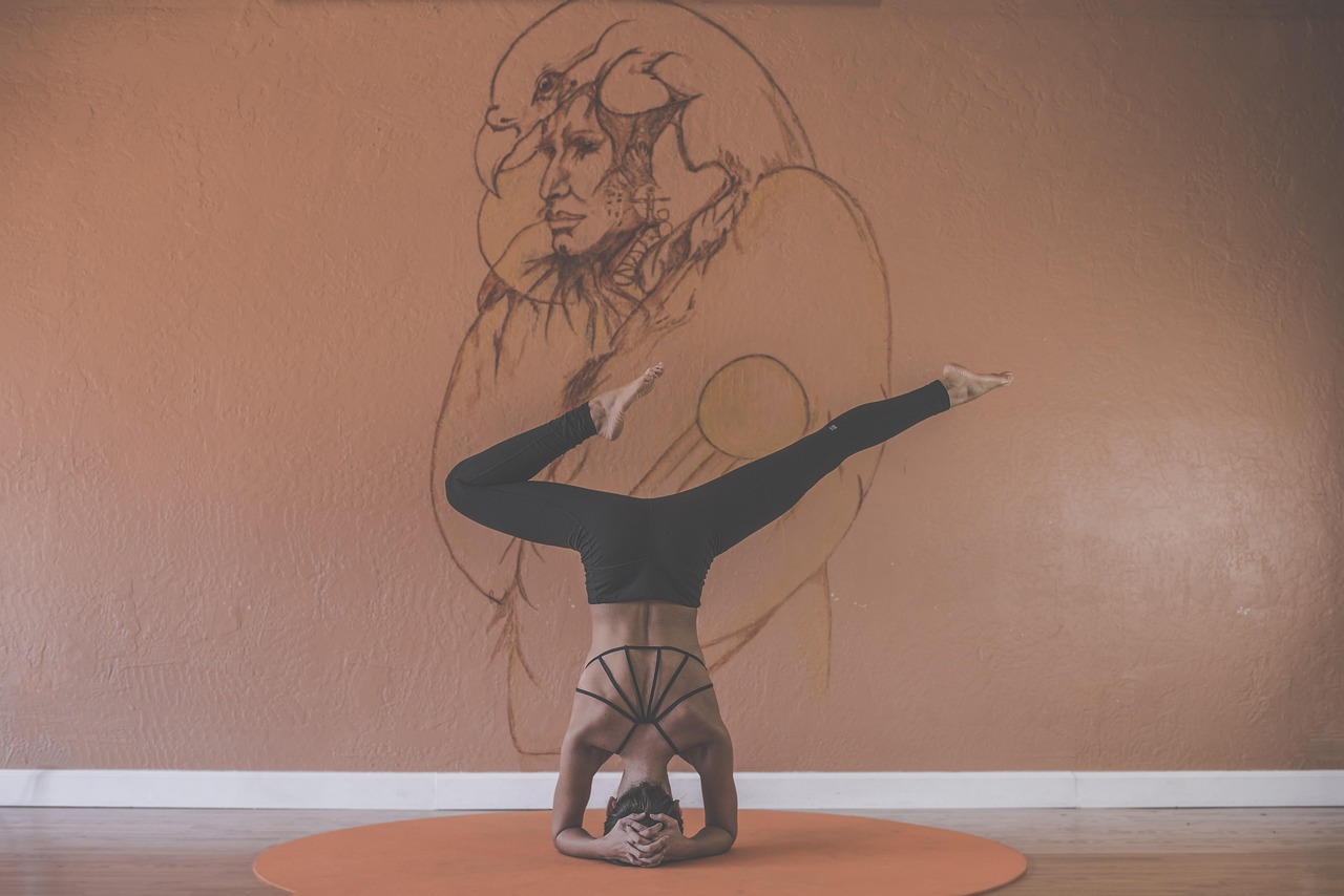 yoga und meditation für anfänger: entdecken sie einfache techniken, um entspannung zu finden, stress abzubauen und inneres gleichgewicht zu fördern.