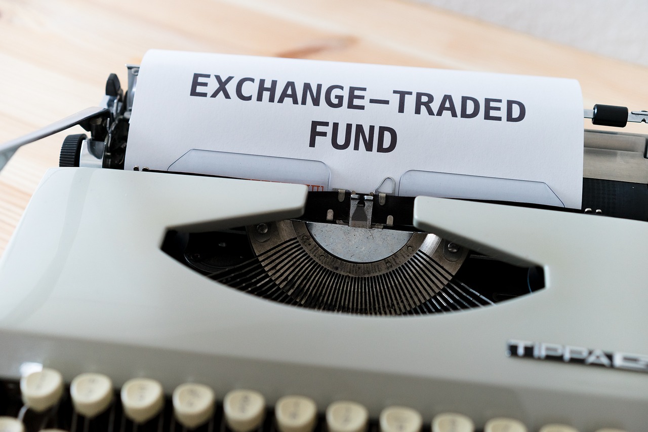 entdecken sie die welt der etfs – eine flexible und kostengünstige anlagemöglichkeit, die es ermöglicht, in verschiedene märkte zu investieren. informieren sie sich über die vorteile, strategien und aktuellen trends im etf-handel.